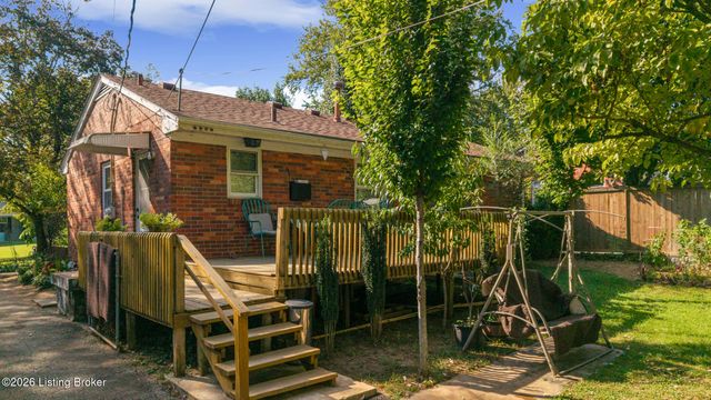 271 Granvil Dr, Louisville, KY 40218