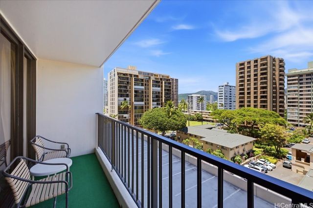 201 Ohua Avenue 711-T2, Honolulu, HI 96815