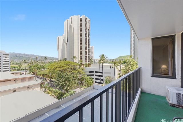 201 Ohua Avenue 711-T2, Honolulu, HI 96815