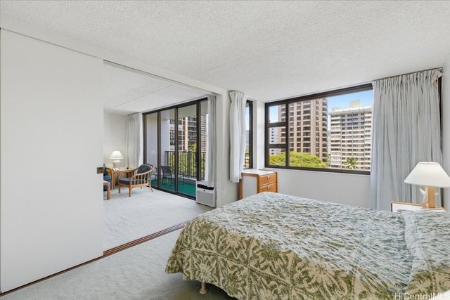 201 Ohua Avenue 711-T2, Honolulu, HI 96815