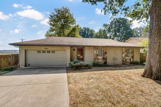 1832 South Kansas Avenue, Springfield, MO 65807