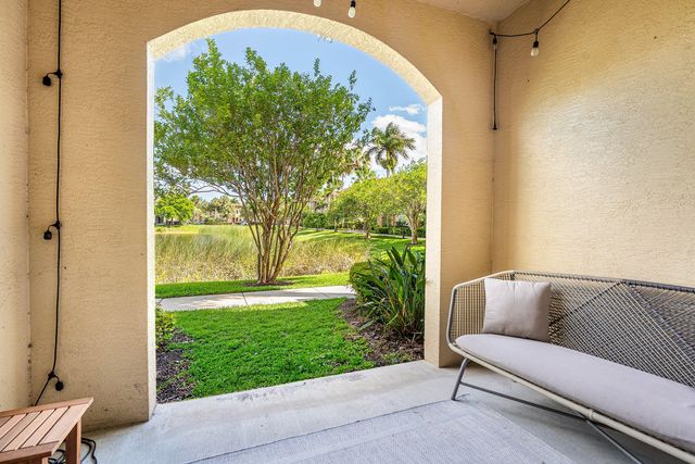 4890 Bonsai Circle 106, Palm Beach Gardens, FL 33418