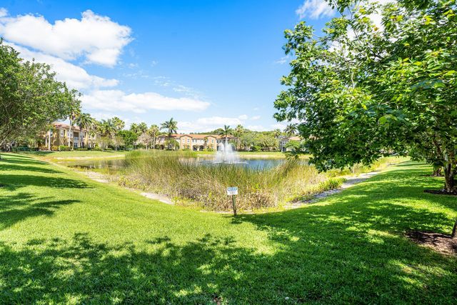 4890 Bonsai Circle 106, Palm Beach Gardens, FL 33418
