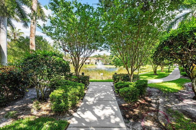 4890 Bonsai Circle 106, Palm Beach Gardens, FL 33418