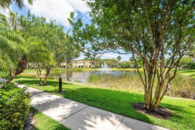4890 Bonsai Circle 106, Palm Beach Gardens, FL 33418