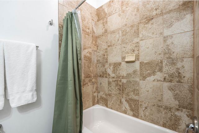 4890 Bonsai Circle 106, Palm Beach Gardens, FL 33418