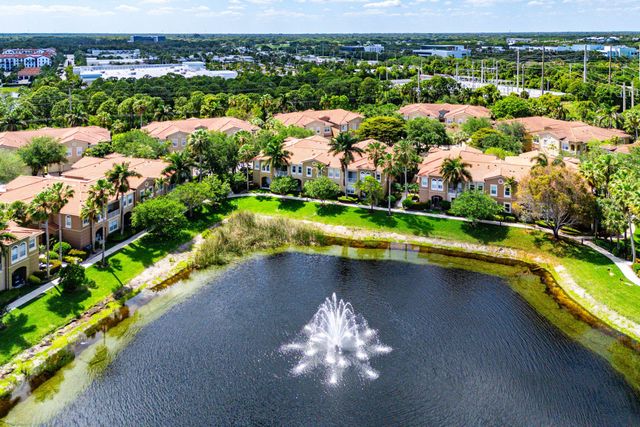 4890 Bonsai Circle 106, Palm Beach Gardens, FL 33418