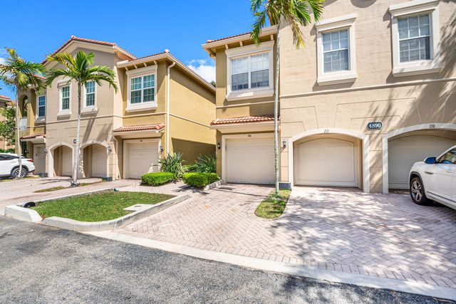 4890 Bonsai Circle 106, Palm Beach Gardens, FL 33418