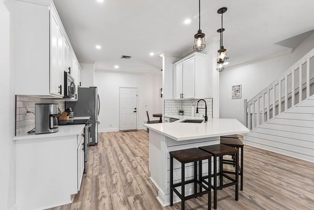 4890 Bonsai Circle 106, Palm Beach Gardens, FL 33418