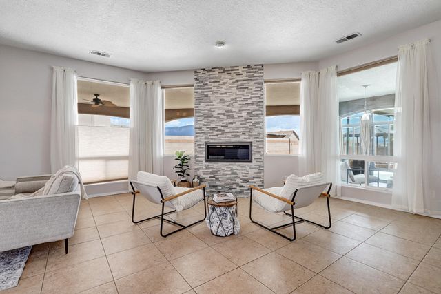 6702 Oersted Road NE, Rio Rancho, NM 87144