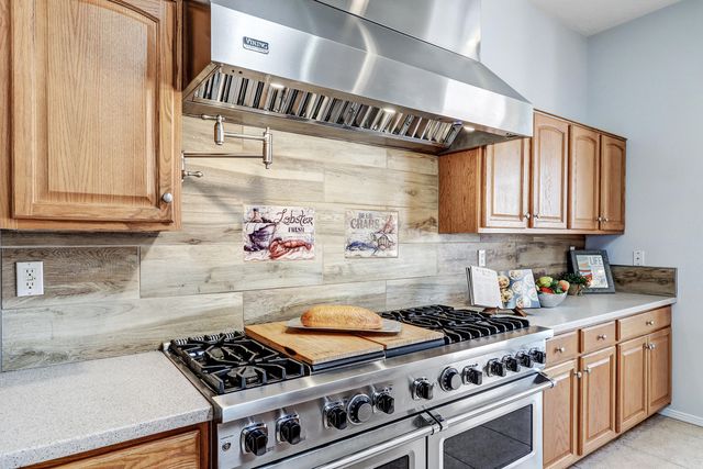 6702 Oersted Road NE, Rio Rancho, NM 87144