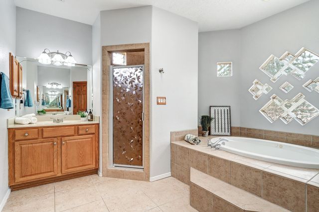 6702 Oersted Road NE, Rio Rancho, NM 87144