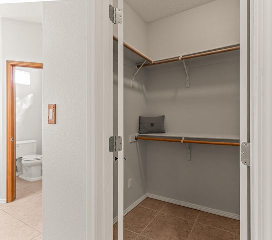 6702 Oersted Road NE, Rio Rancho, NM 87144