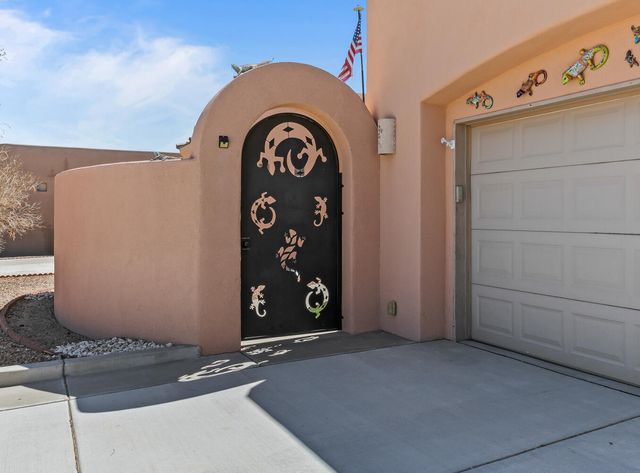 6702 Oersted Road NE, Rio Rancho, NM 87144
