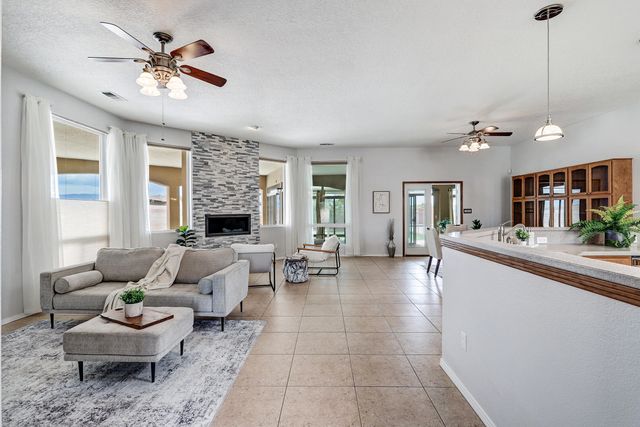 6702 Oersted Road NE, Rio Rancho, NM 87144