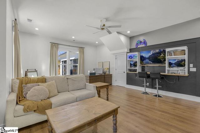 506 Highway 11, Landrum, SC 29356