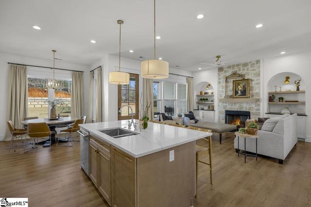 506 Highway 11, Landrum, SC 29356