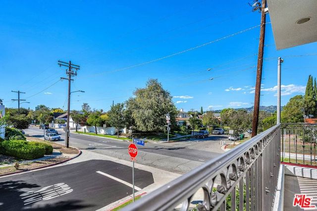 1100 S Clark Drive 201, Los Angeles, CA 90035