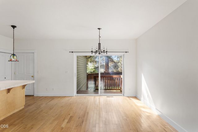 20653 Foxborough Lane, Bend, OR 97702