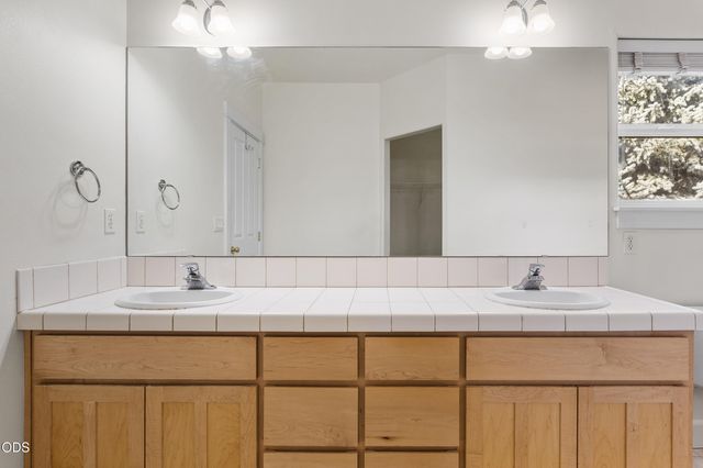 20653 Foxborough Lane, Bend, OR 97702