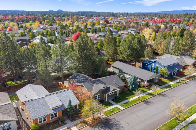 20653 Foxborough Lane, Bend, OR 97702