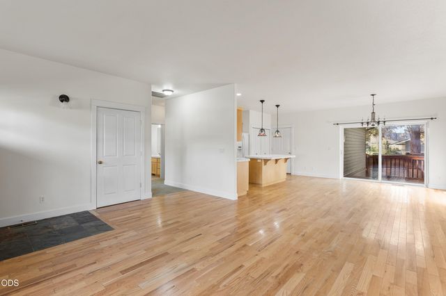 20653 Foxborough Lane, Bend, OR 97702