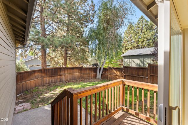 20653 Foxborough Lane, Bend, OR 97702