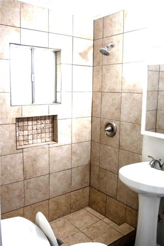 421 E Park Street, Alvin, TX 77511