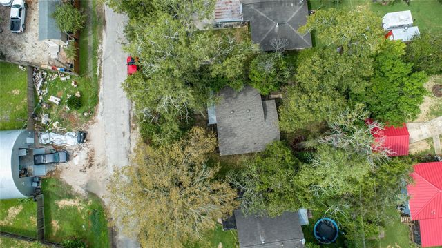 421 E Park Street, Alvin, TX 77511