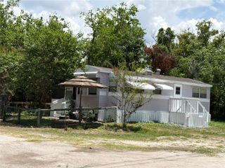 8426 KRICKET LANE, Tampa, FL 33637