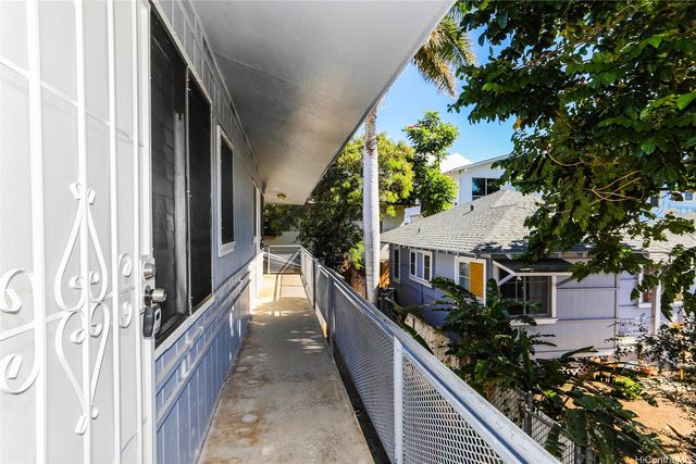 1719 Nuuanu Avenue 5F, Honolulu, HI 96817