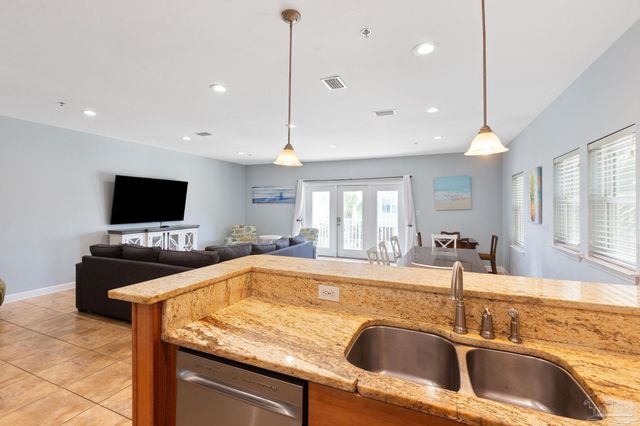 1488 W Beach Blvd 4, Gulf Shores, AL 36542