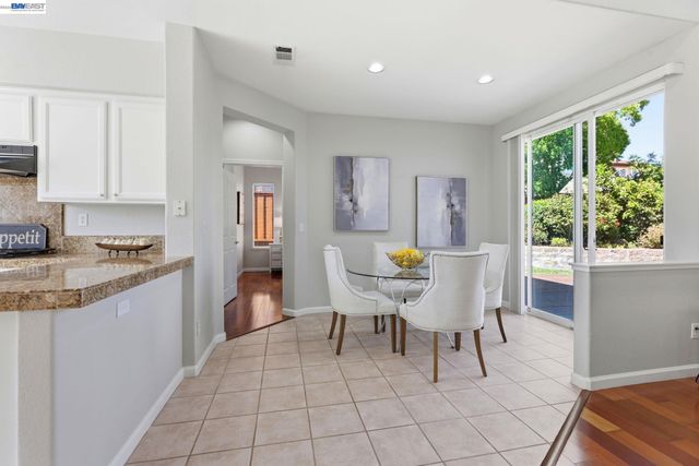 5315 Asterwood Dr, Dublin, CA 94568