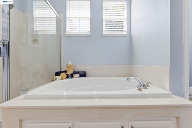 5315 Asterwood Dr, Dublin, CA 94568