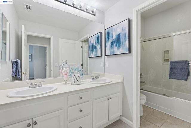 5315 Asterwood Dr, Dublin, CA 94568