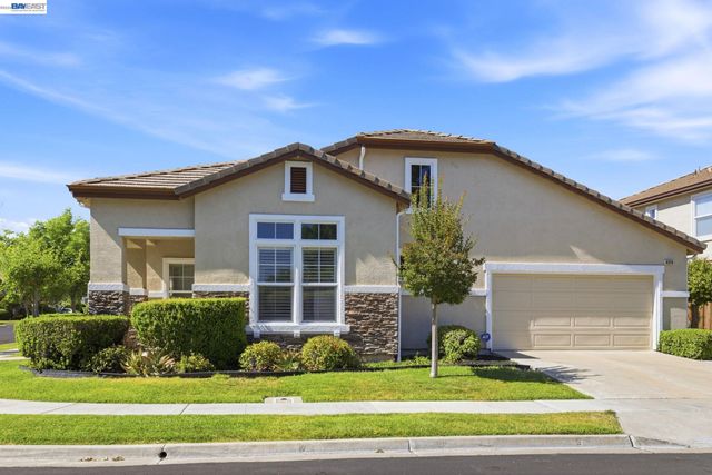 5315 Asterwood Dr, Dublin, CA 94568