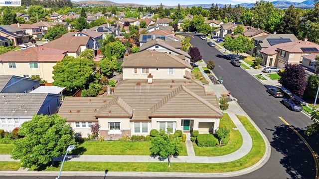 5315 Asterwood Dr, Dublin, CA 94568