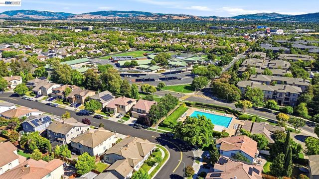 5315 Asterwood Dr, Dublin, CA 94568