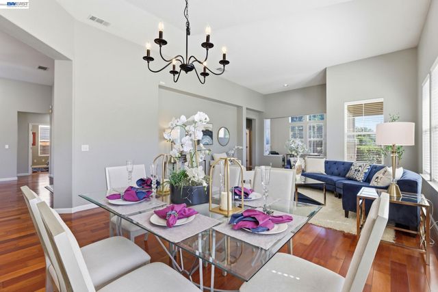 5315 Asterwood Dr, Dublin, CA 94568