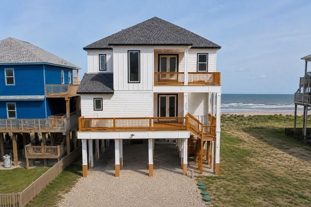 7974 Blue Water Highway CR257, Freeport, TX 77541