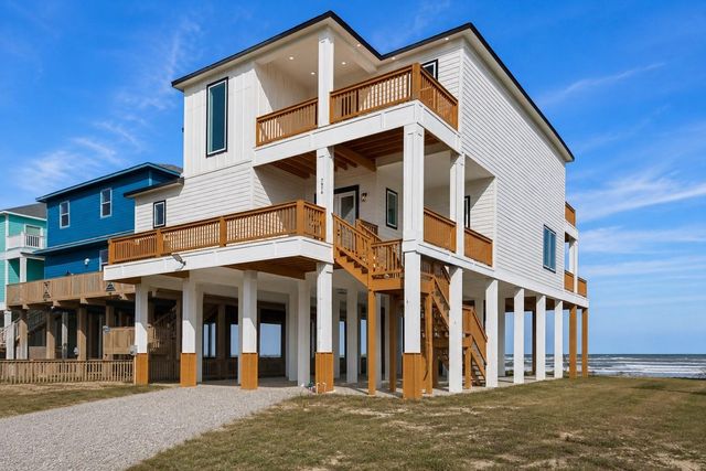 7974 Blue Water Highway CR257, Freeport, TX 77541