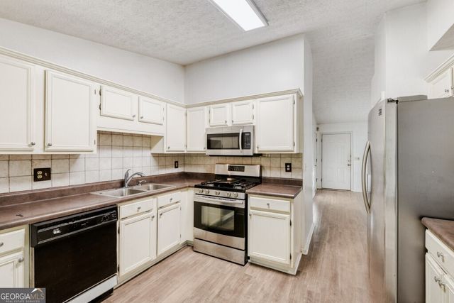 2032 Briar Trail Court SW, Atlanta, GA 30331