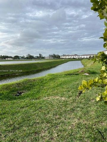 12308 NW 23 CT 12308, Miami, FL 33167