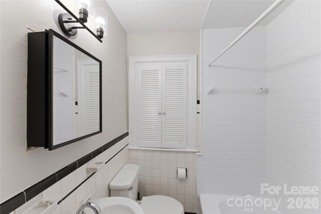 2405 Greenland Avenue, Charlotte, NC 28208