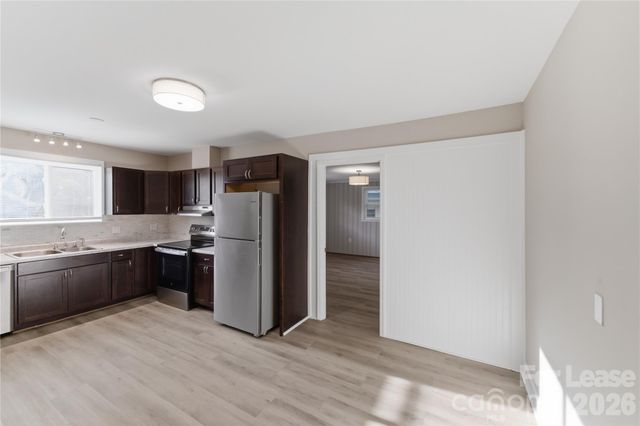 2405 Greenland Avenue, Charlotte, NC 28208