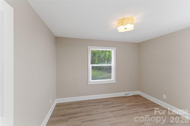 2405 Greenland Avenue, Charlotte, NC 28208