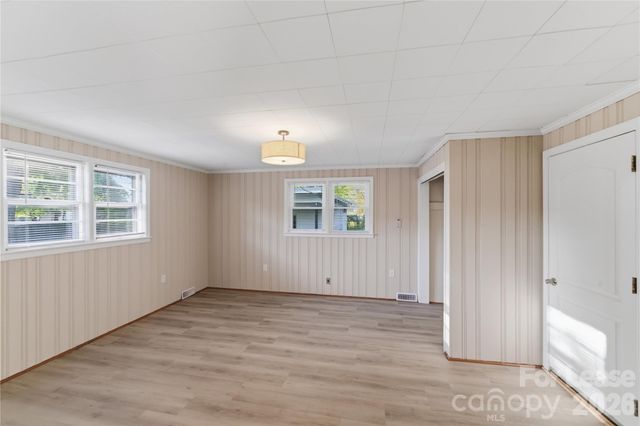 2405 Greenland Avenue, Charlotte, NC 28208