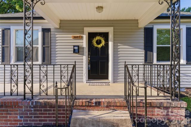 2405 Greenland Avenue, Charlotte, NC 28208