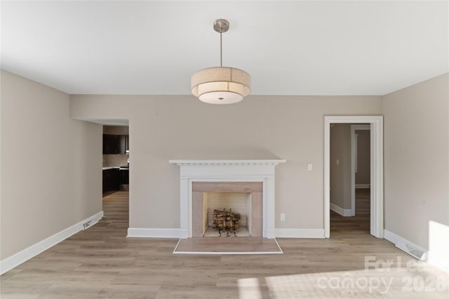 2405 Greenland Avenue, Charlotte, NC 28208