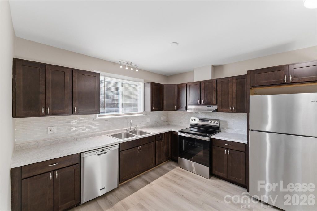 2405 Greenland Avenue, Charlotte, NC 28208